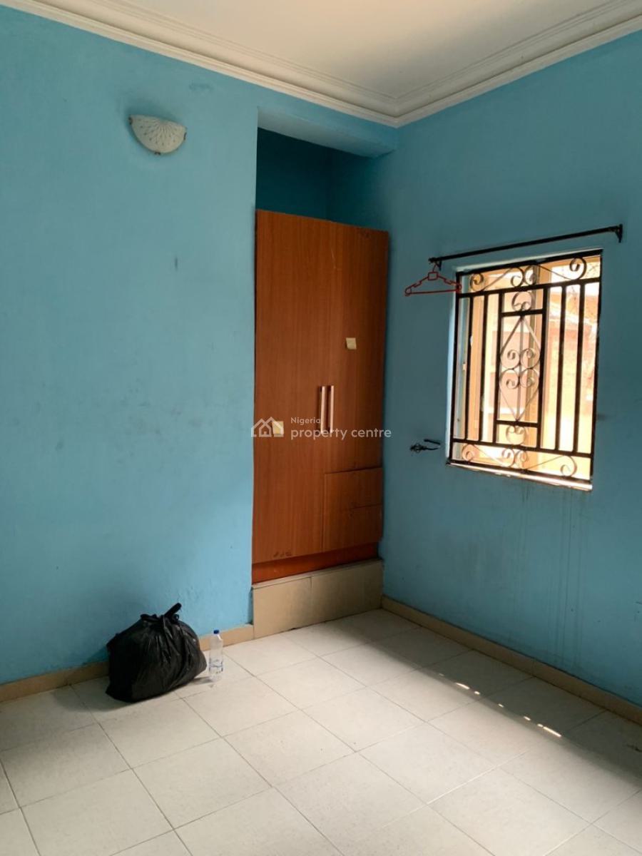 2 Bedroom Flat in a Secured Neighbourhood, Jimoh Shobowale Street, Gra Phase 1, Magodo, Lagos, Flat / Apartment for Rent