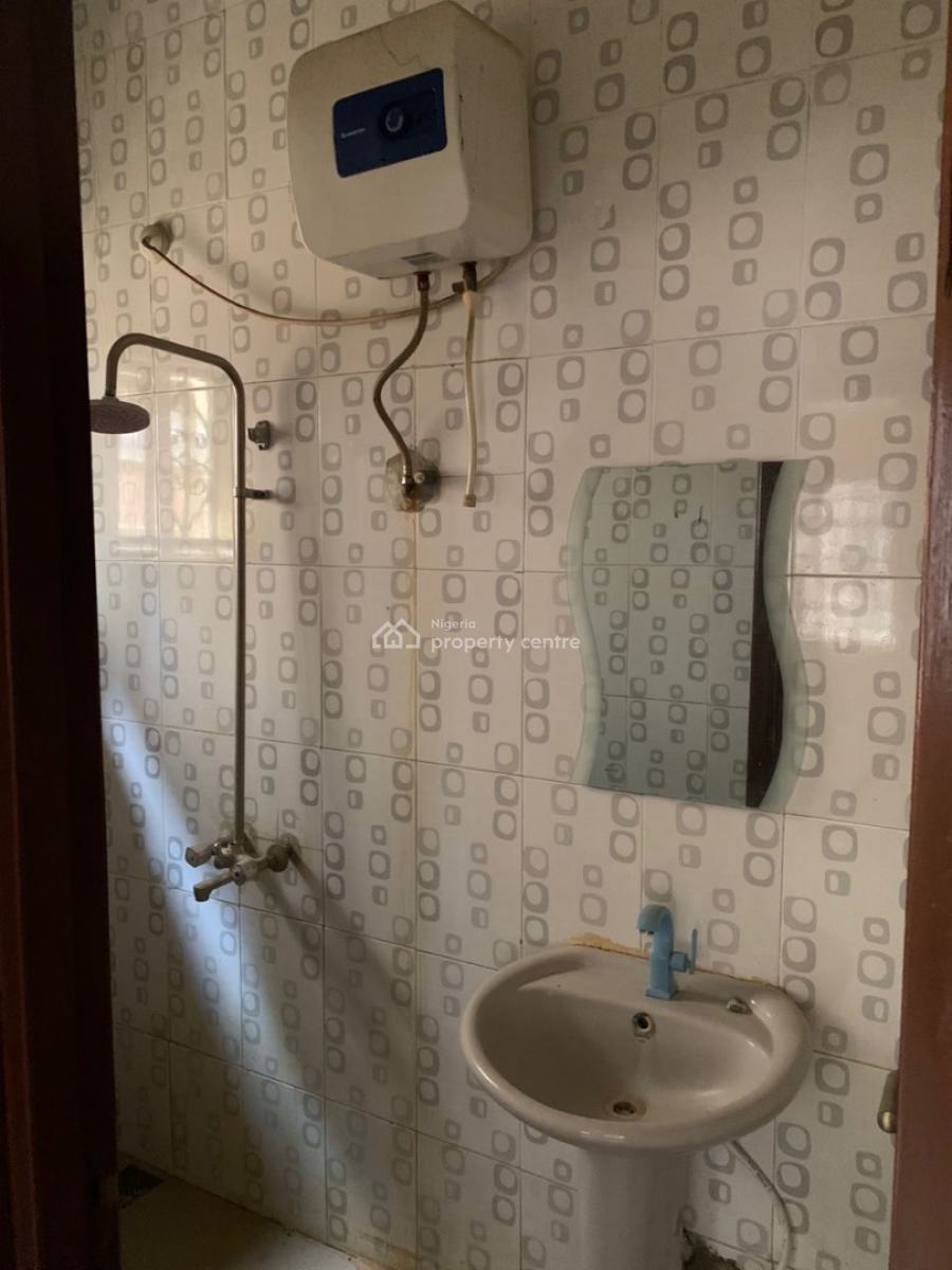 2 Bedroom Flat in a Secured Neighbourhood, Jimoh Shobowale Street, Gra Phase 1, Magodo, Lagos, Flat / Apartment for Rent