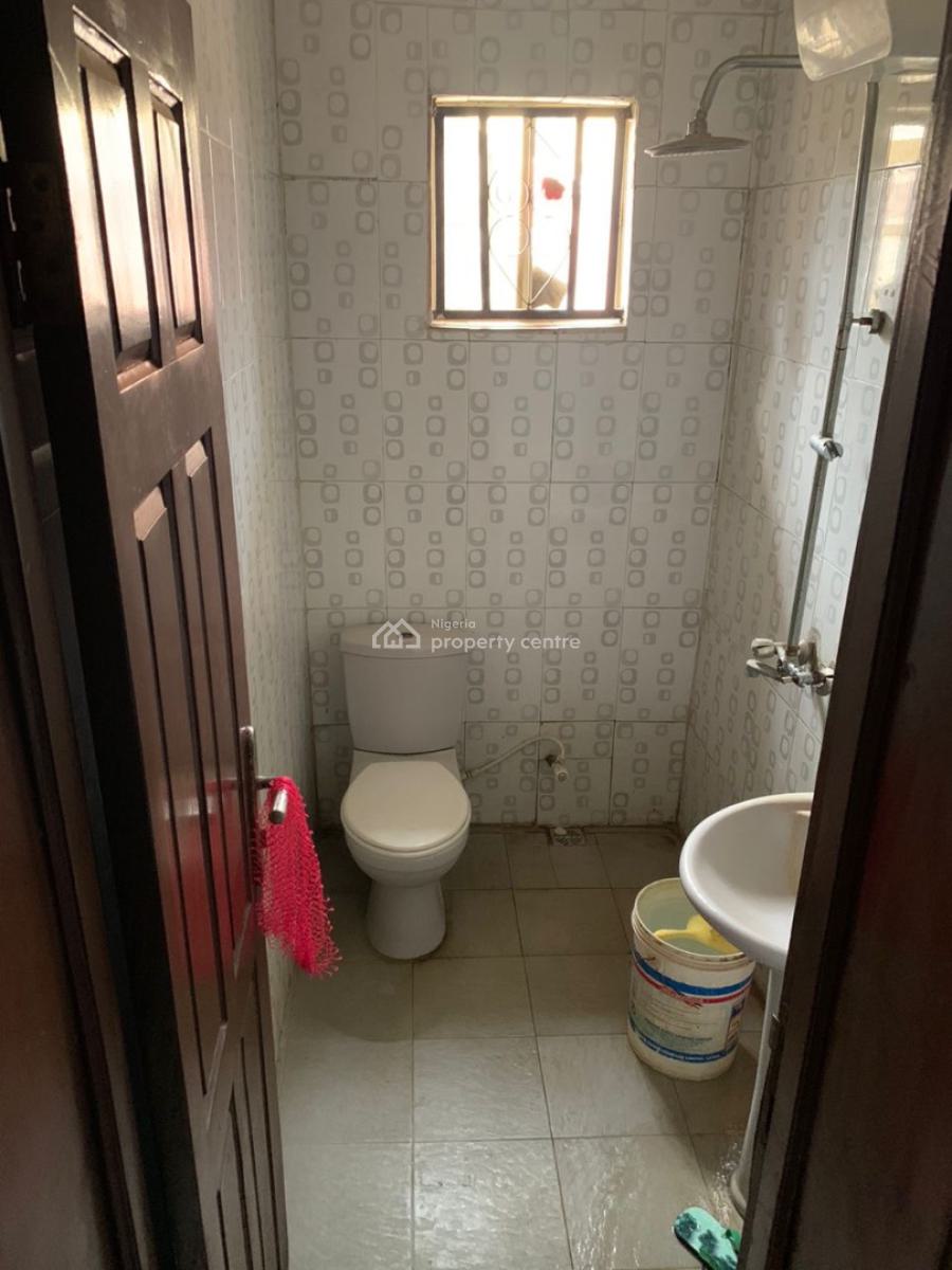 2 Bedroom Flat in a Secured Neighbourhood, Jimoh Shobowale Street, Gra Phase 1, Magodo, Lagos, Flat / Apartment for Rent