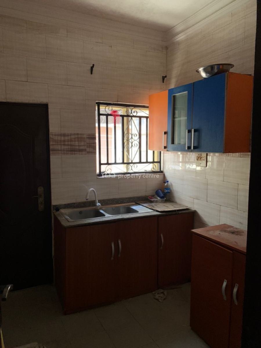 2 Bedroom Flat in a Secured Neighbourhood, Jimoh Shobowale Street, Gra Phase 1, Magodo, Lagos, Flat / Apartment for Rent