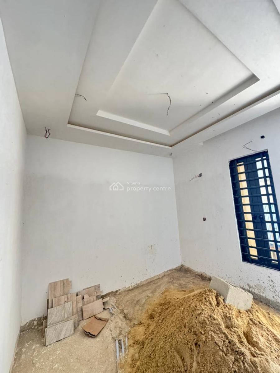 2 Bedroom Pent House in High Demand and Profitable, Akoka, Yaba, Lagos, Flat / Apartment for Sale