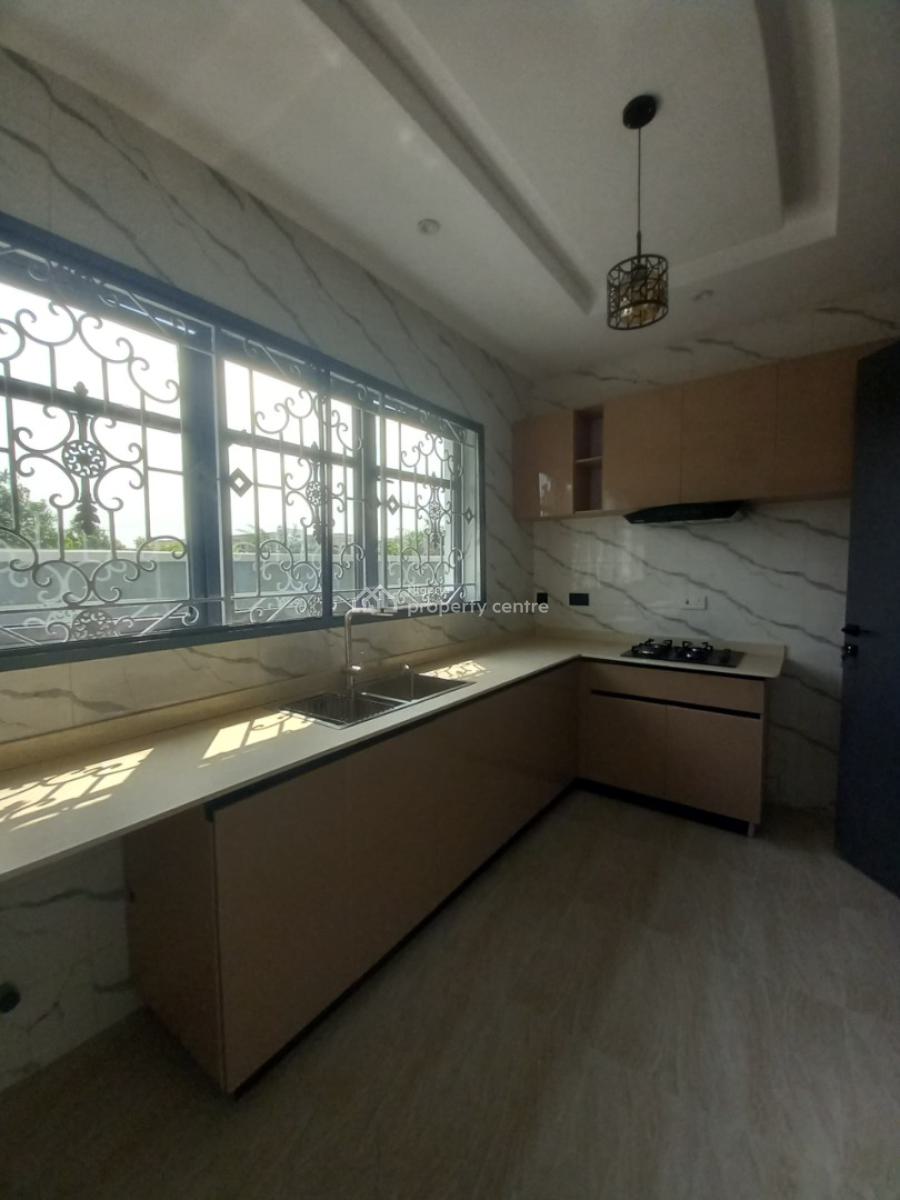 Luxury Specious 3 Bedroom Flat, Monastery Road, Sangotedo, Ajah, Lagos, Flat / Apartment for Rent