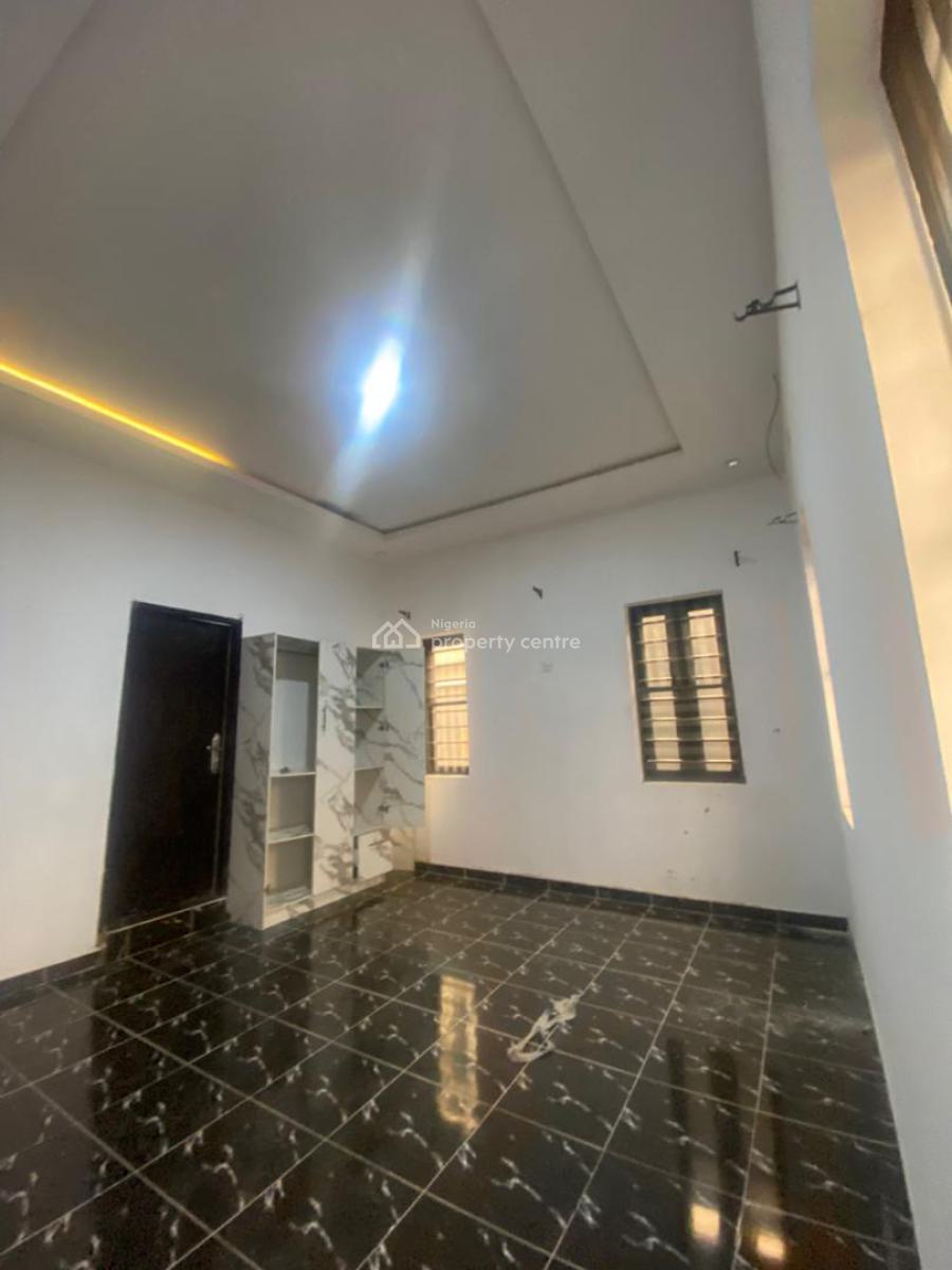 Very Spacious and Sharp 2 Bedroom Apartment, United Estate, Sangotedo, Ajah, Lagos, Flat / Apartment for Rent