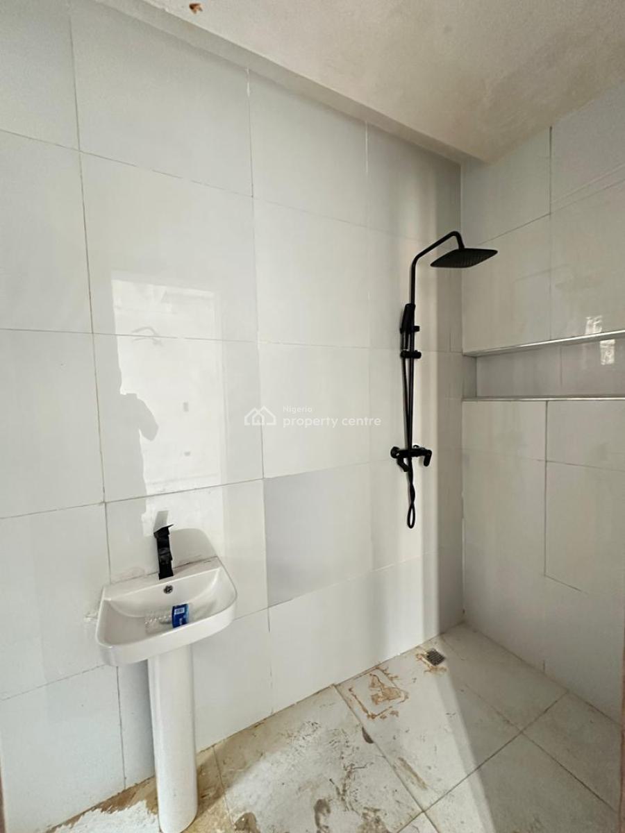 Exquisite 2 Bedroom Apartment with a Gym and Pool in a Secure Estate, Ikate, Lekki, Lagos, Flat / Apartment for Sale