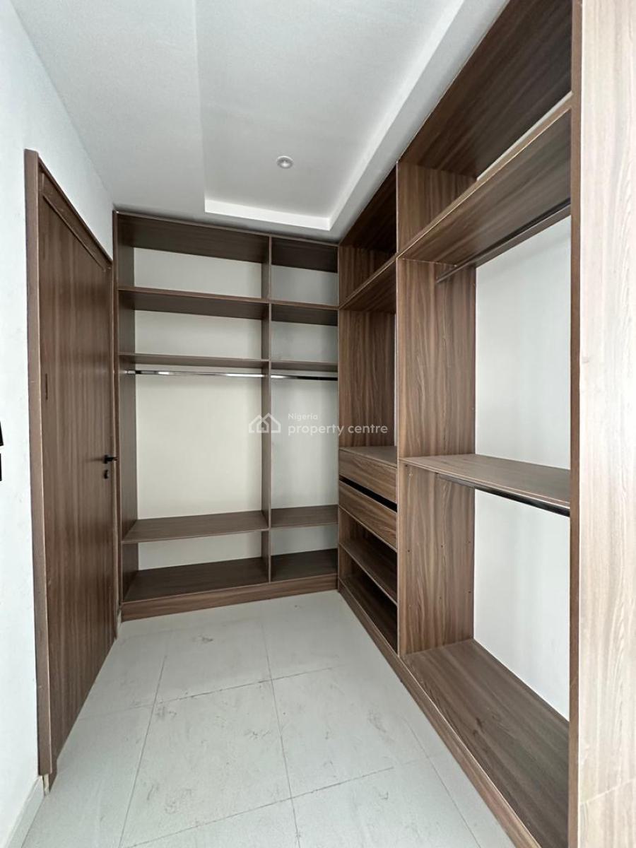 Exquisite 3 Bedroom Penthouse with a Bq, Gym, Pool in a Secure Estate, Ikate, Lekki, Lagos, House for Sale