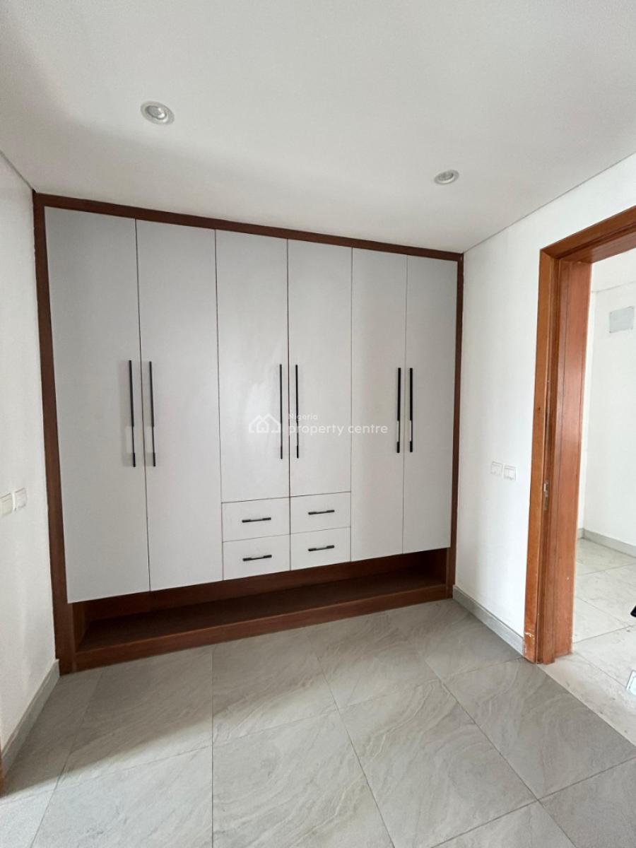 5bedroom Terrace Duplex in a Secured Estate, Lekki Phase 1, Lekki, Lagos, Terraced Duplex for Rent