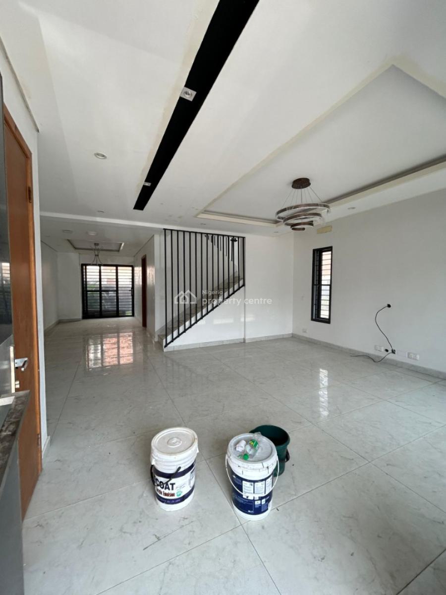 5bedroom Terrace Duplex in a Secured Estate, Lekki Phase 1, Lekki, Lagos, Terraced Duplex for Rent