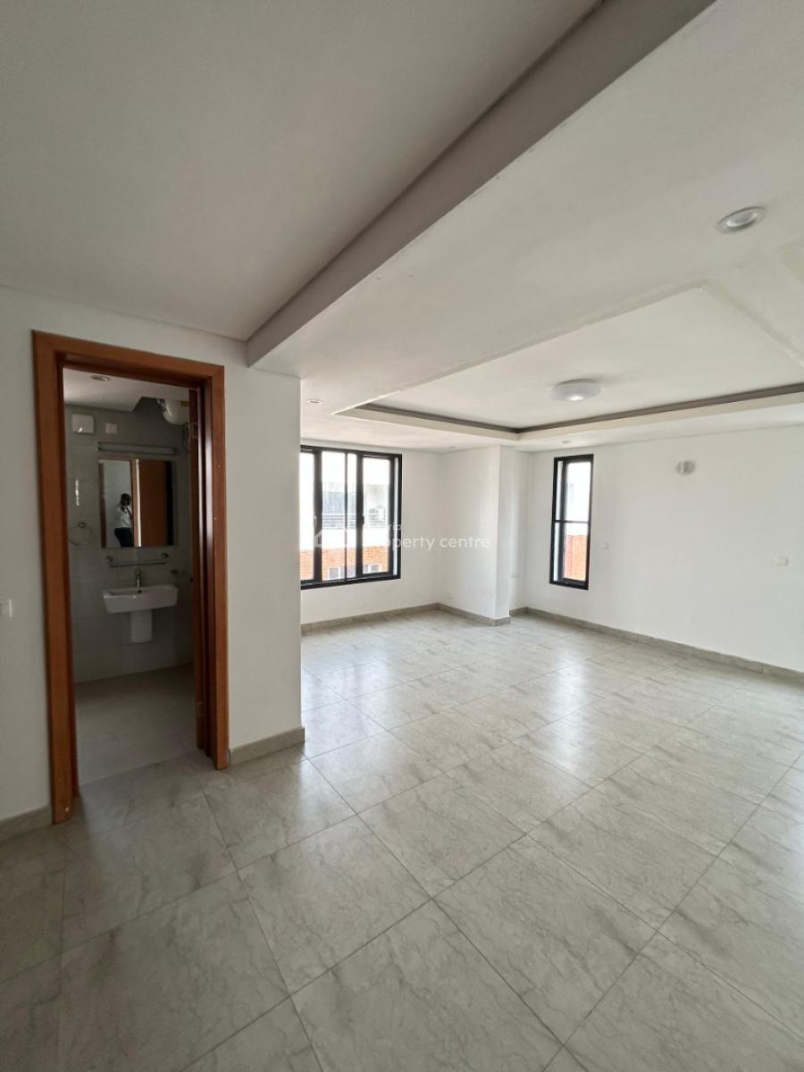 5bedroom Terrace Duplex in a Secured Estate, Lekki Phase 1, Lekki, Lagos, Terraced Duplex for Rent