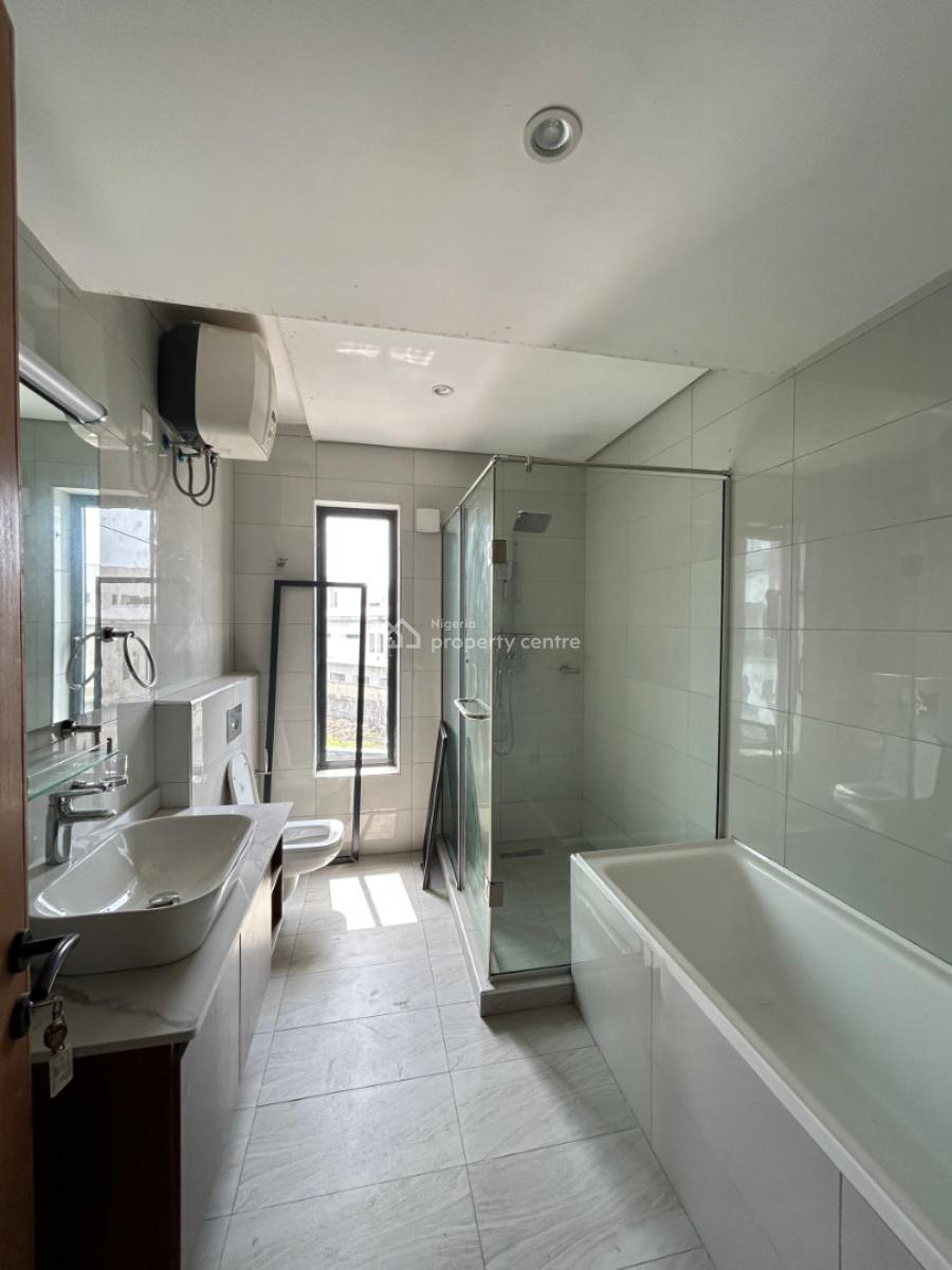 5bedroom Terrace Duplex in a Secured Estate, Lekki Phase 1, Lekki, Lagos, Terraced Duplex for Rent