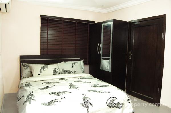 3 Bedroom Serviced & Furnished Apartment, 9, Ichie Chris Onyekwuluje, Off Abike Animanshaun, Lekki Phase 1, Lekki, Lagos, Flat / Apartment Short Let