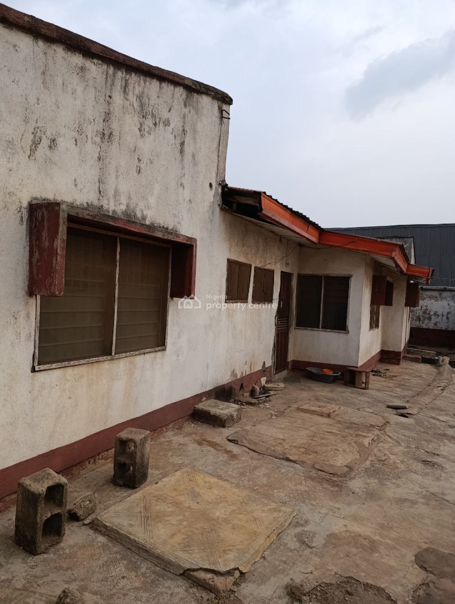 4 Bedroom Bungalow with a Room Penthouse on 2 Plots of Land, Sarumi, International Airport Area, Alakia, Ibadan, Oyo, Detached Bungalow for Sale