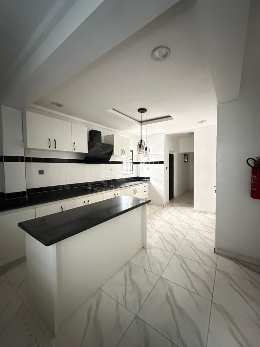 Well-built 4 Bedroom Terraced Duplex with Bq in a Secure Estate, Ikate, Lekki, Lagos, Terraced Duplex for Sale