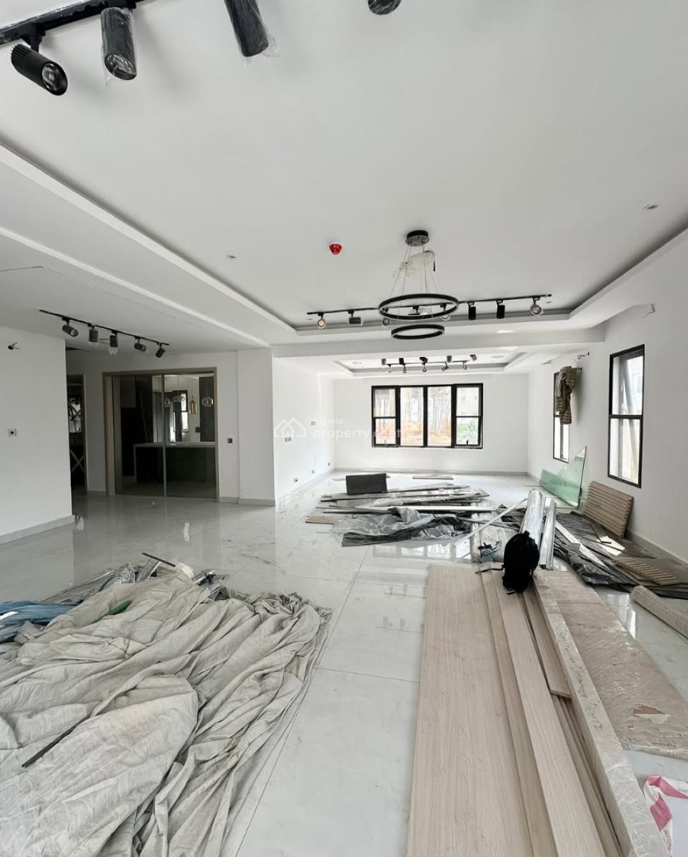 Luxury 4 Bedroom Maisonnette, Ikoyi, Lagos, Block of Flats for Sale