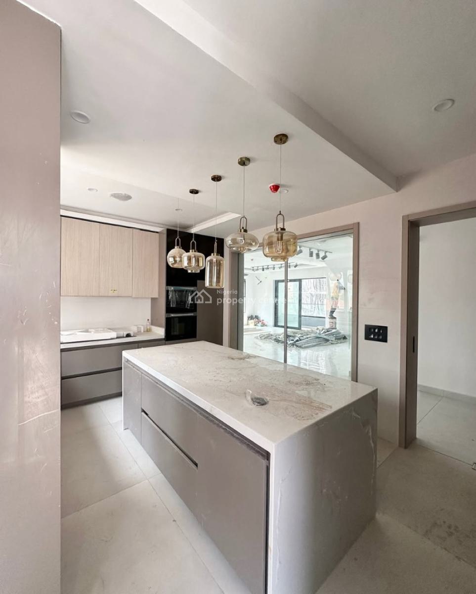 Luxury 4 Bedroom Maisonnette, Ikoyi, Lagos, Block of Flats for Sale