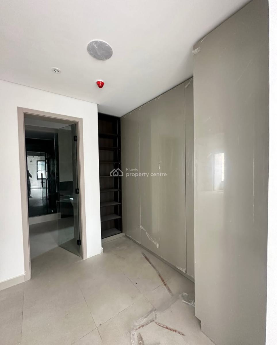 Luxury 4 Bedroom Maisonnette, Ikoyi, Lagos, Block of Flats for Sale