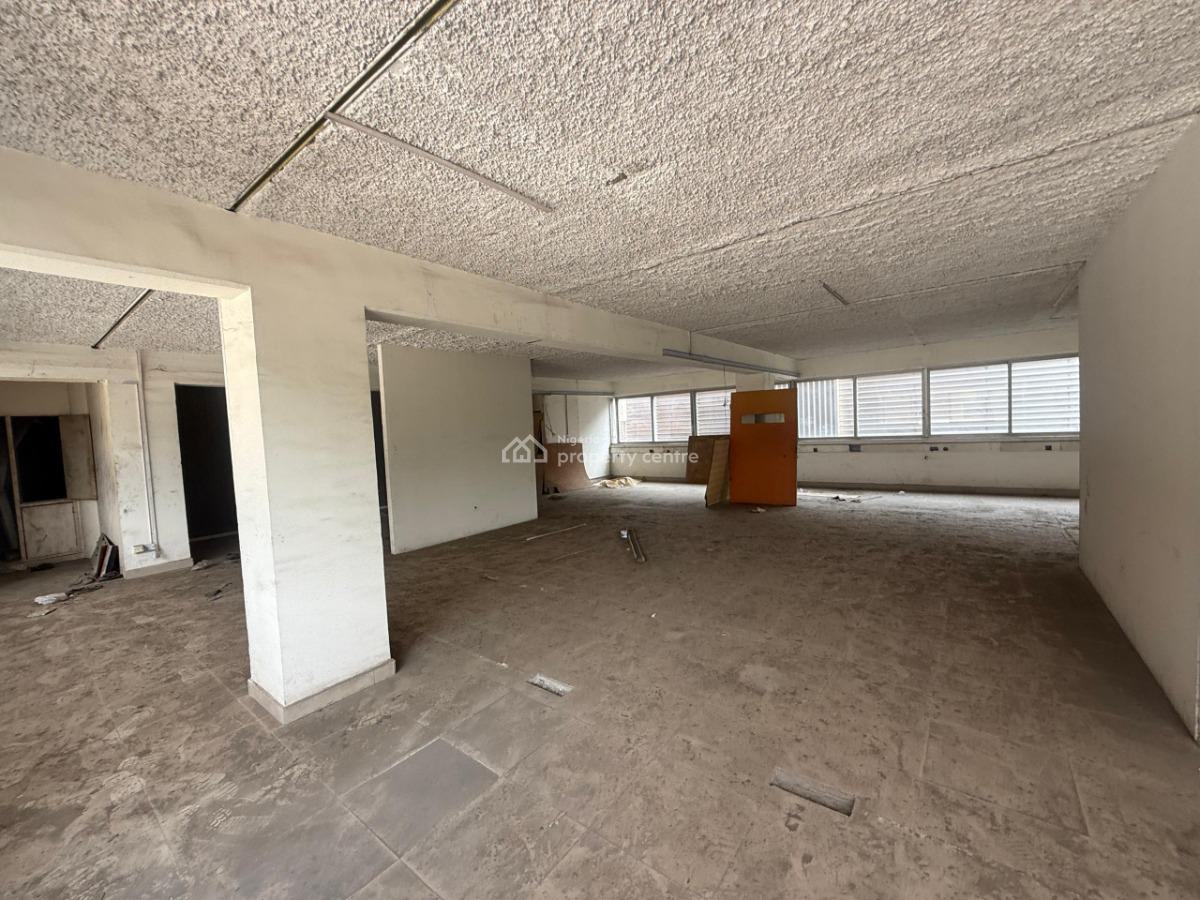 Iconic 9 Floor Commercial Building, King George Road, Onikan, Lagos Island, Lagos, Office Space for Sale