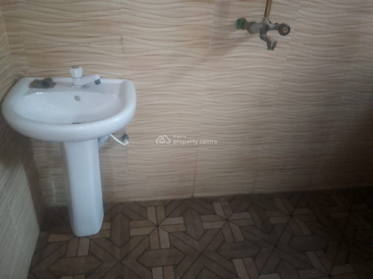 2 Bedroom Flat, Ogombo, Ajah, Lagos, Flat / Apartment for Rent