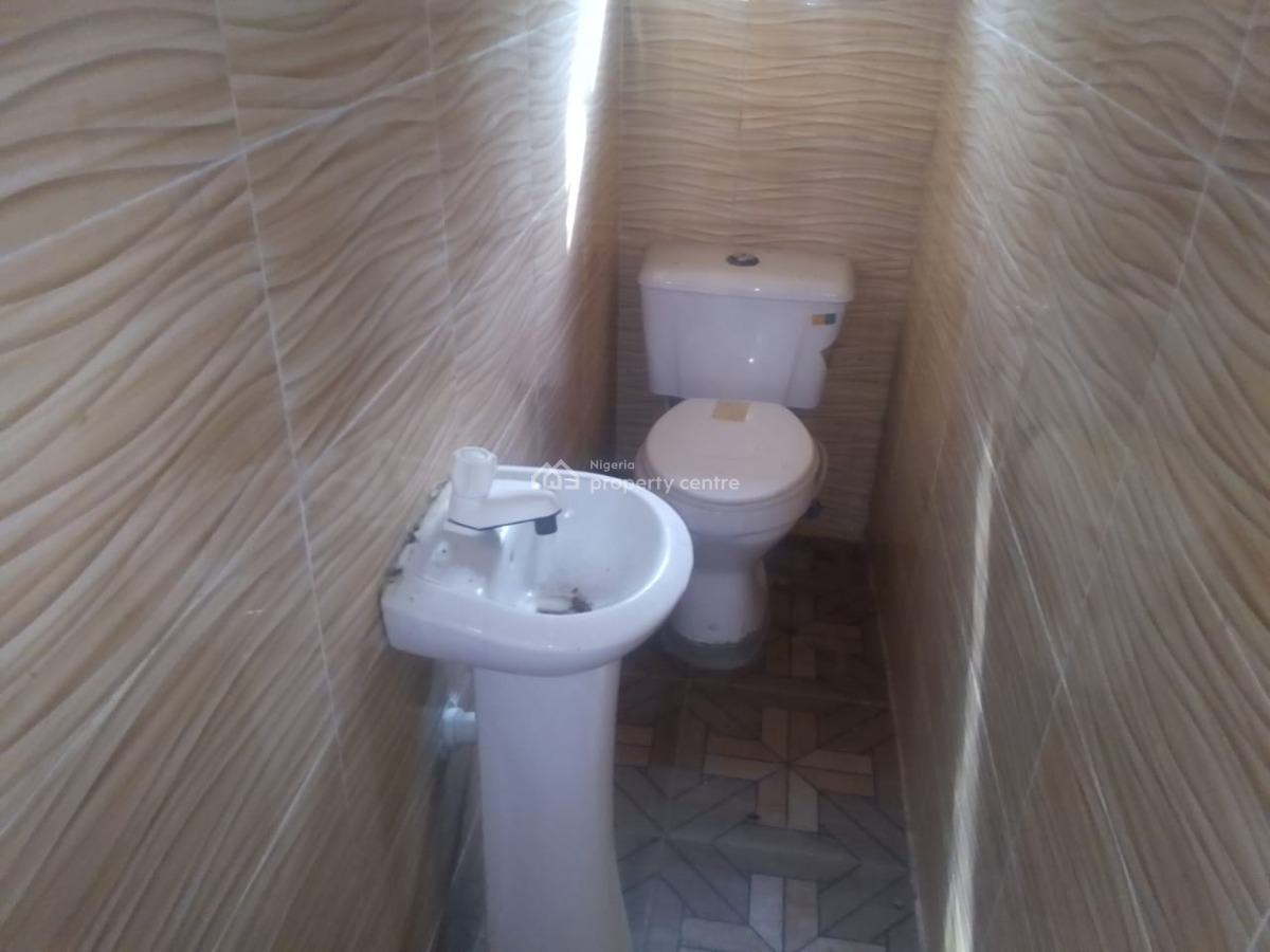 2 Bedroom Flat, Ogombo, Ajah, Lagos, Flat / Apartment for Rent