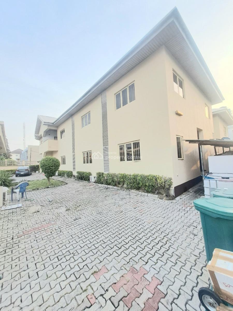 Well Built 3 Bedroom Apartment with Bq, Acs and Washing Machine, Lekki Phase 1, Lekki, Lagos, Flat / Apartment for Rent