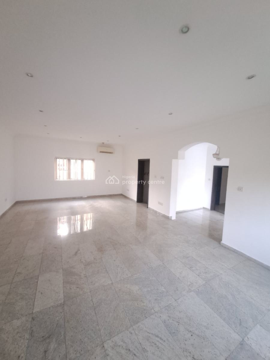 Well Built 3 Bedroom Apartment with Bq, Acs and Washing Machine, Lekki Phase 1, Lekki, Lagos, Flat / Apartment for Rent