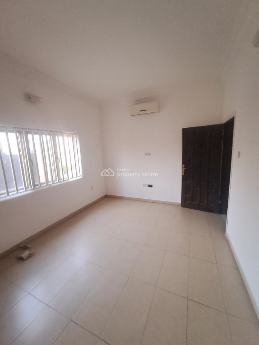 Well Built 3 Bedroom Apartment with Bq, Acs and Washing Machine, Lekki Phase 1, Lekki, Lagos, Flat / Apartment for Rent
