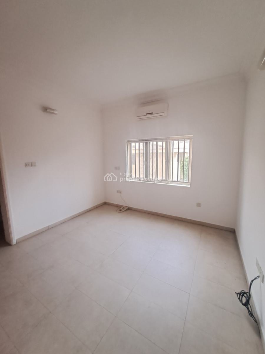 Well Built 3 Bedroom Apartment with Bq, Acs and Washing Machine, Lekki Phase 1, Lekki, Lagos, Flat / Apartment for Rent