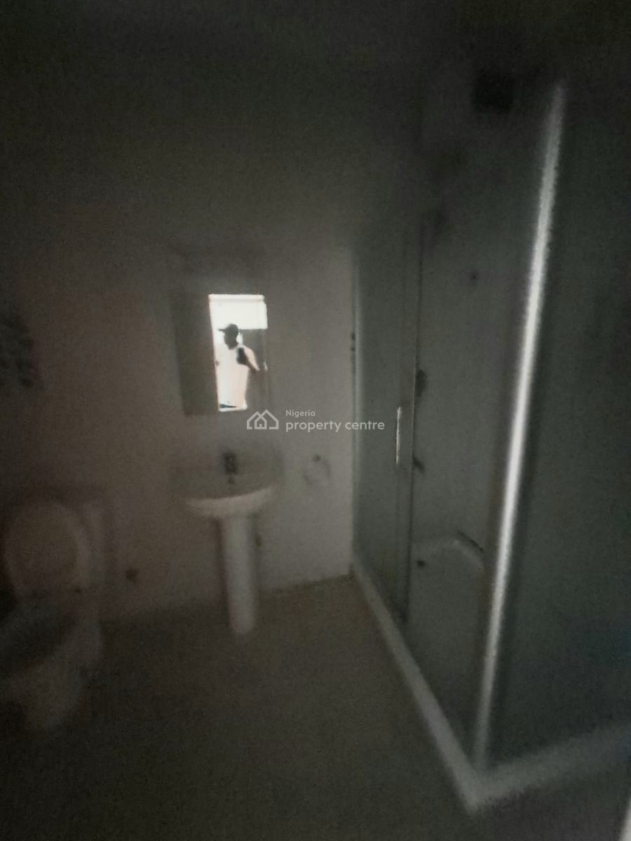 Well Built 3 Bedroom Apartment with Bq, Acs and Washing Machine, Lekki Phase 1, Lekki, Lagos, Flat / Apartment for Rent