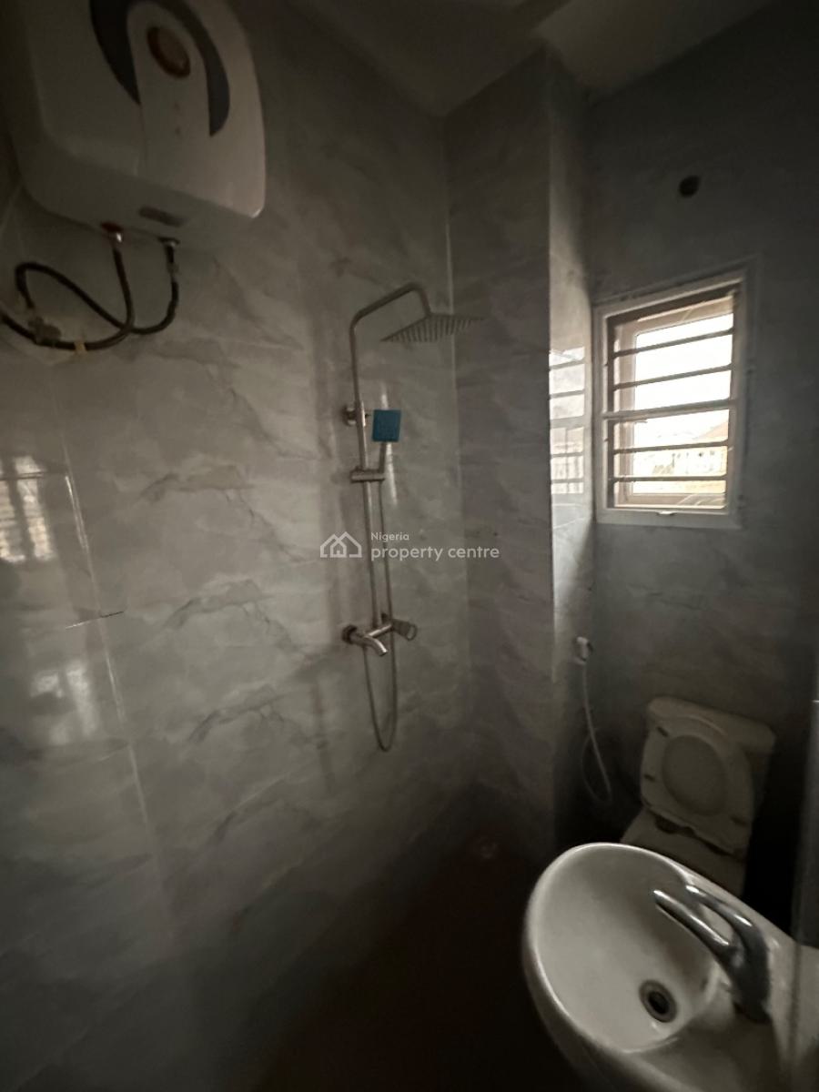 a Standard 3 Bedroom Apartment in a Decent Neighborhood, Around Zartech, Wuye, Abuja, Flat / Apartment for Rent