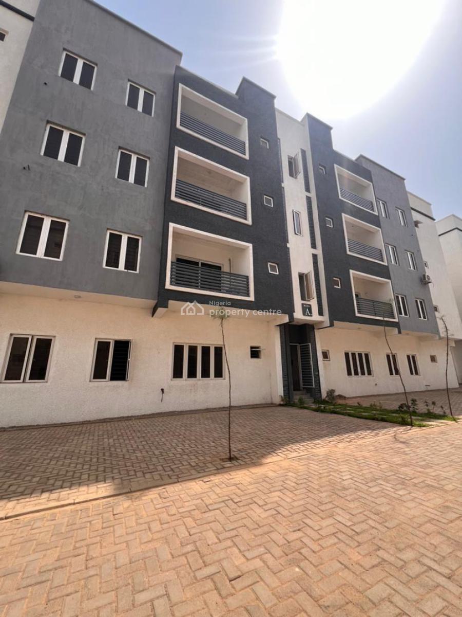 Extra Massive 3 Bedrooms Flat Apartment with 2 Living Rooms and Bq, Wuye, Abuja, Flat / Apartment for Sale