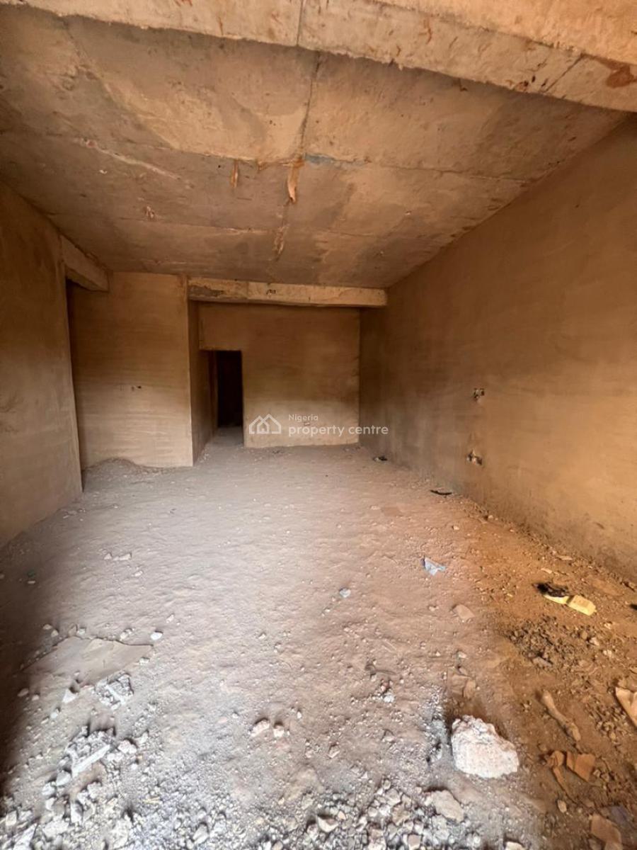 Spacious 3 Beds Apartment  Semi-finished, Dakibiyu, Wuye, Abuja, Flat / Apartment for Sale