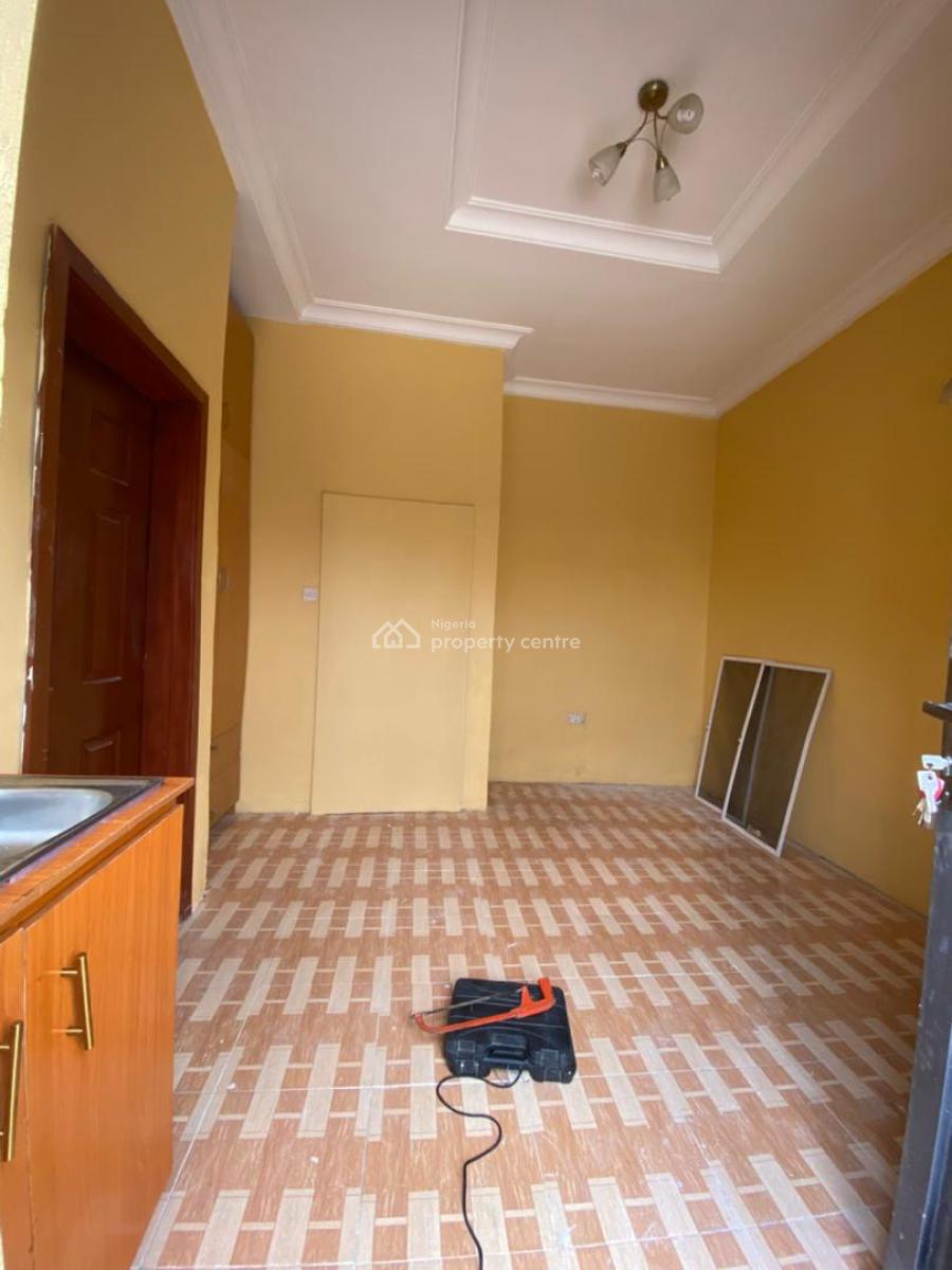 Well Maintained 1bedroom Flat, Abraham Adesenya Estate, Ajah, Lagos, Self Contain (single Rooms) for Rent