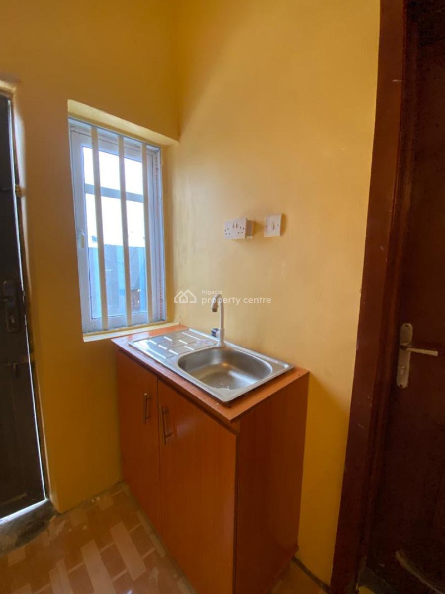 Well Maintained 1bedroom Flat, Abraham Adesenya Estate, Ajah, Lagos, Self Contain (single Rooms) for Rent