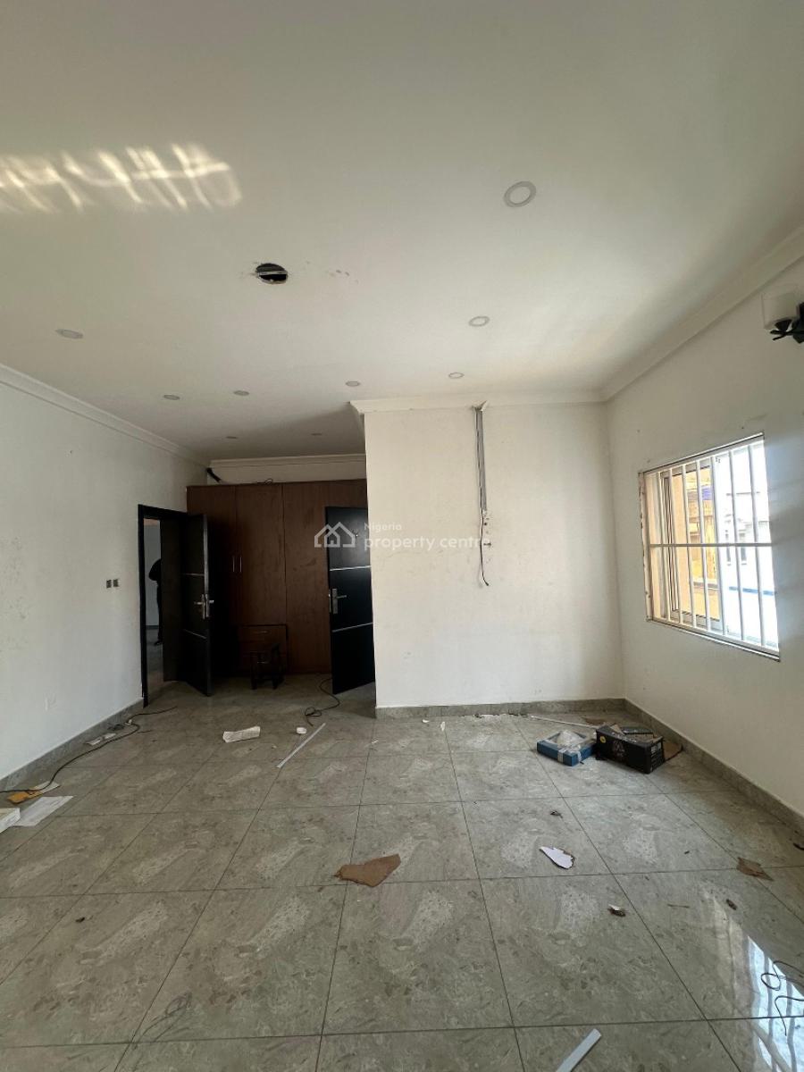 Spacious 5-bedroom House, Lekki, Lekki Phase 1, Lekki, Lagos, Semi-detached Duplex for Rent