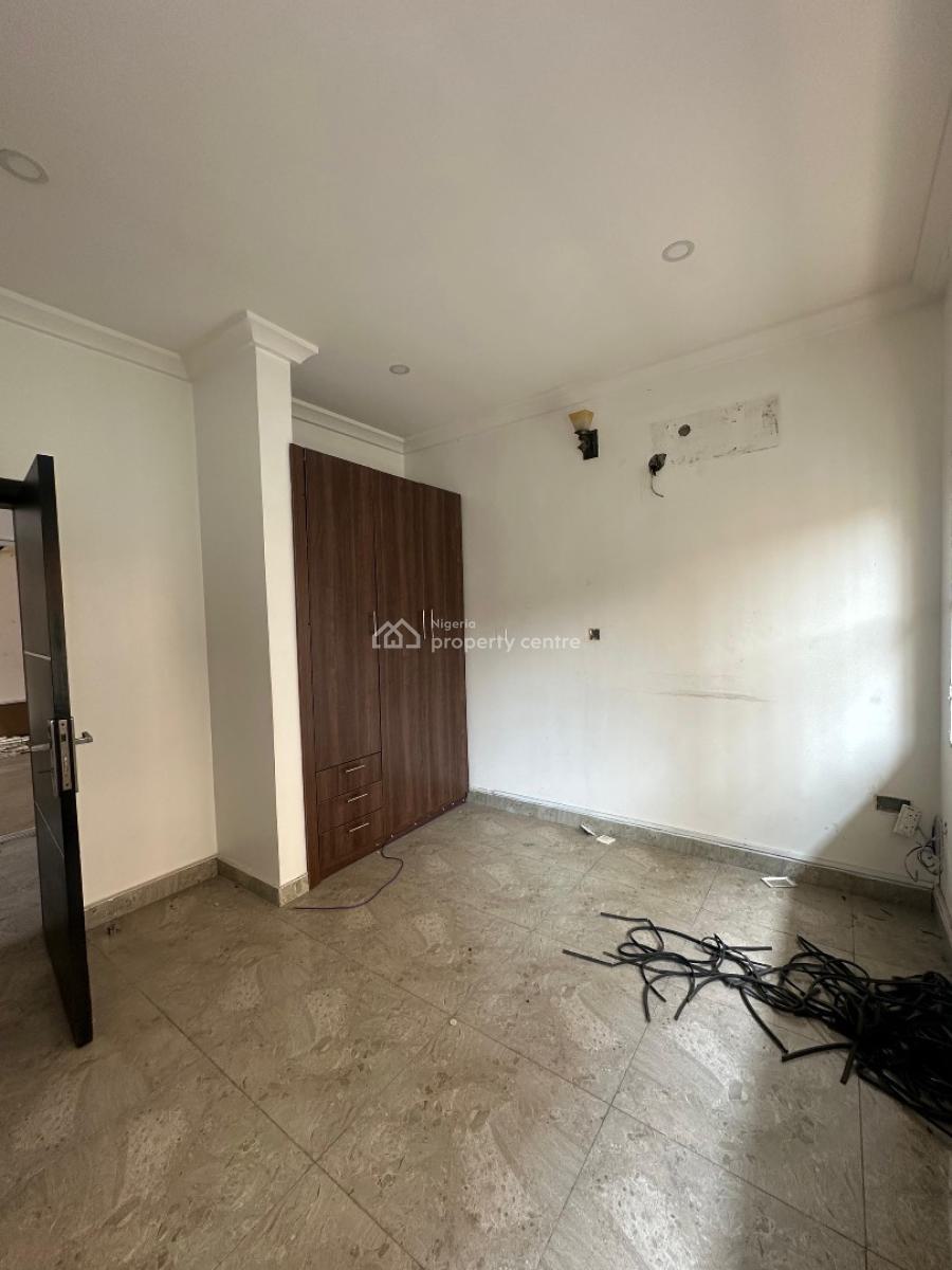 Spacious 5-bedroom House, Lekki, Lekki Phase 1, Lekki, Lagos, Semi-detached Duplex for Rent