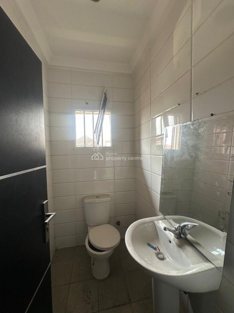 Spacious 5-bedroom House, Lekki, Lekki Phase 1, Lekki, Lagos, Semi-detached Duplex for Rent