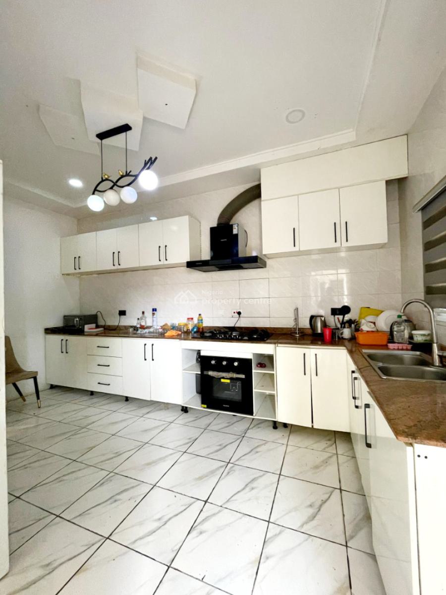 Luxury Furnished and Serviced 3bedroom Flat in an Estate, Katampe Main Behind Aso Radio, Katampe, Abuja, Flat / Apartment for Rent