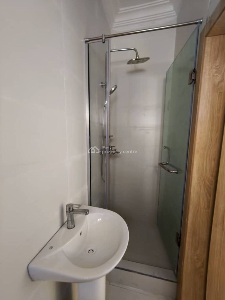 Clean 2bed Room Apartment Video Available, Chevron Drive Inside a Fully Serviced Estate, Lekki, Lagos, Flat / Apartment for Rent