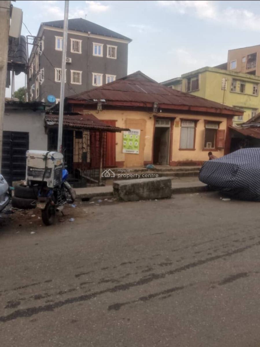 a Bungalow in a Good Flood Free Environment, Akintan Street,  Off Ojuelegba, Surulere, Lagos, Detached Bungalow for Sale