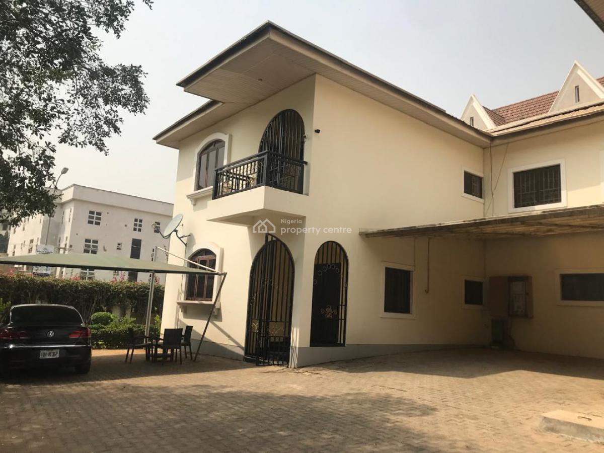 Servicec & Furnished 4bedroom Semi Detached Duplex, Maitama District, Abuja, Semi-detached Duplex for Rent