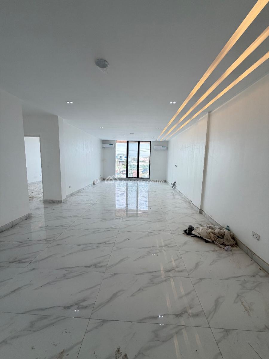 Spacious 2bedroom Flat with Swimming Pool and Gym, Lekki Phase 1, Lekki, Lagos, Block of Flats for Sale