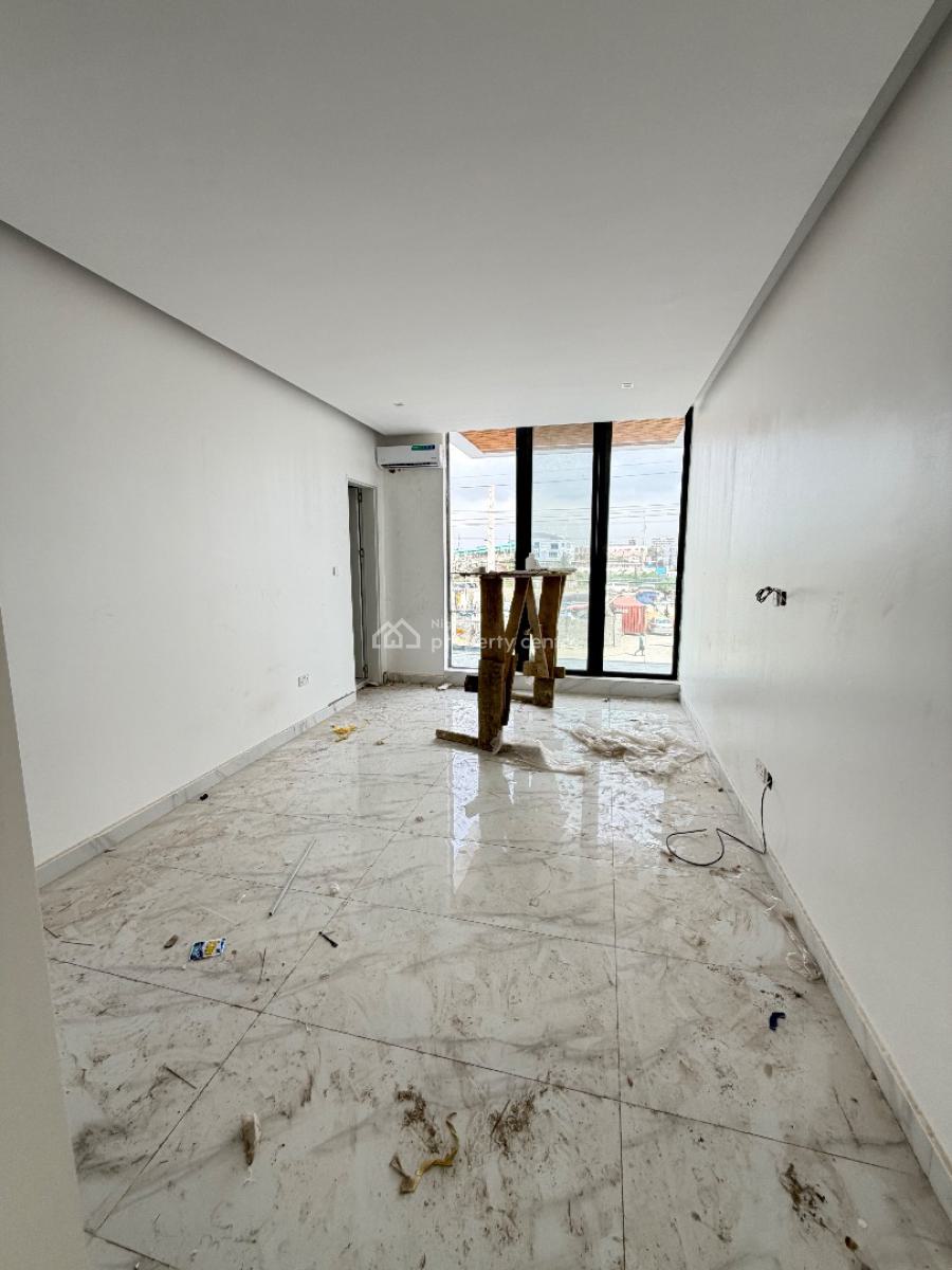 Spacious 2bedroom Flat with Swimming Pool and Gym, Lekki Phase 1, Lekki, Lagos, Block of Flats for Sale