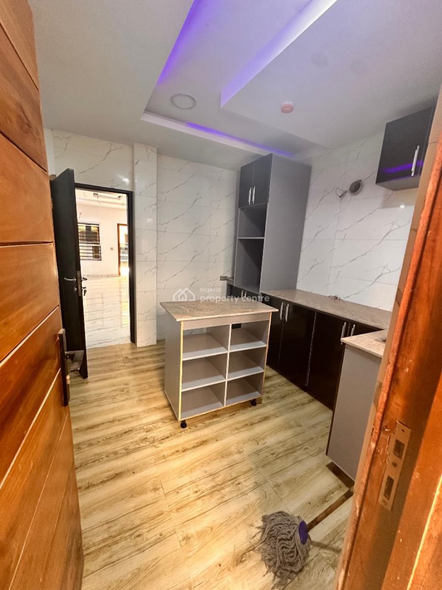 Brand New Luxury 2 Bedroom Apartment, Off Freedom Way, Lekki Phase 1, Lekki, Lagos, Flat / Apartment for Rent