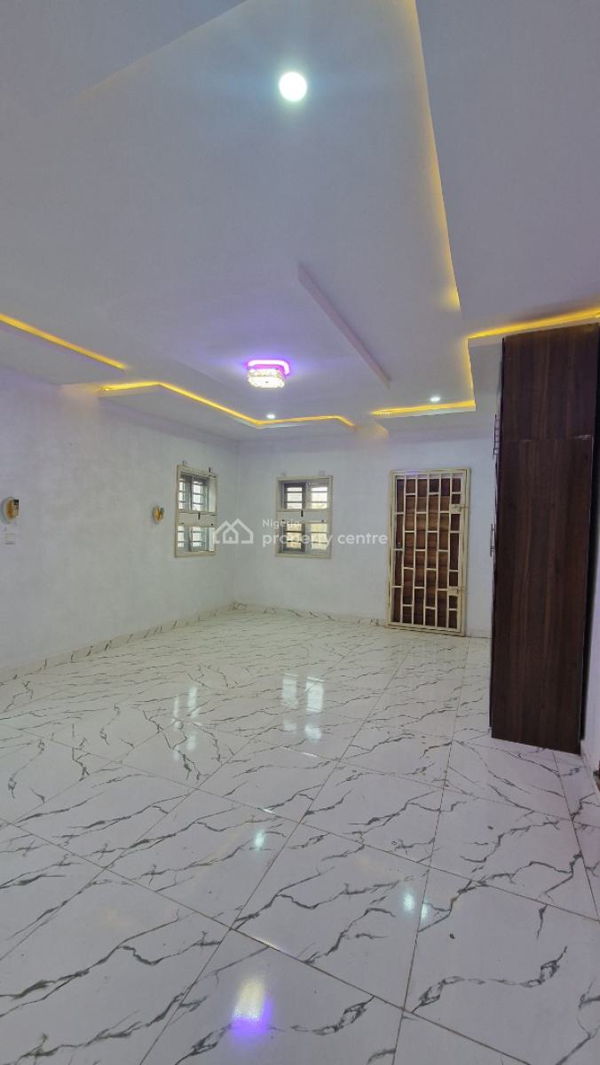 4 Bedroom Semi Detached Duplex with 2 Bq, Emmanuel Estate, Ile-titun Area, Jericho/idi-ishin Extension, Jericho, Ibadan, Oyo, Semi-detached Duplex for Sale