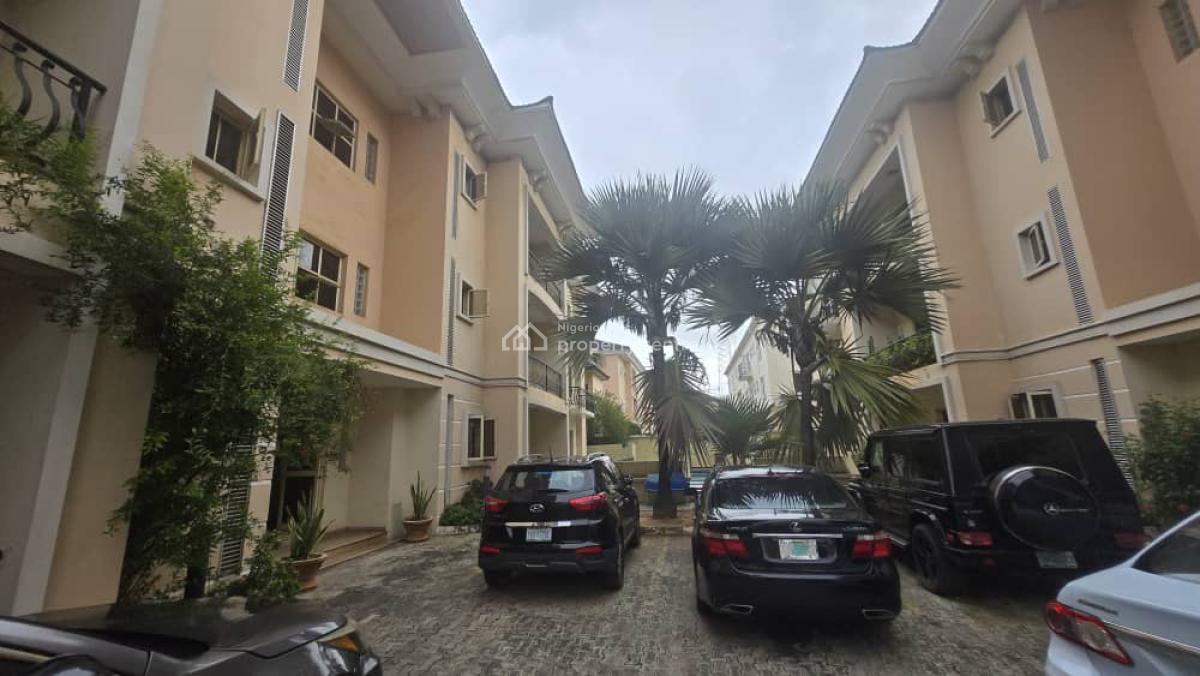 Well Maintained Luxury 3 Bedroom Apartment with a Bq, Off Aso Street, Parkview Estate, Parkview, Ikoyi, Lagos, Flat / Apartment for Rent