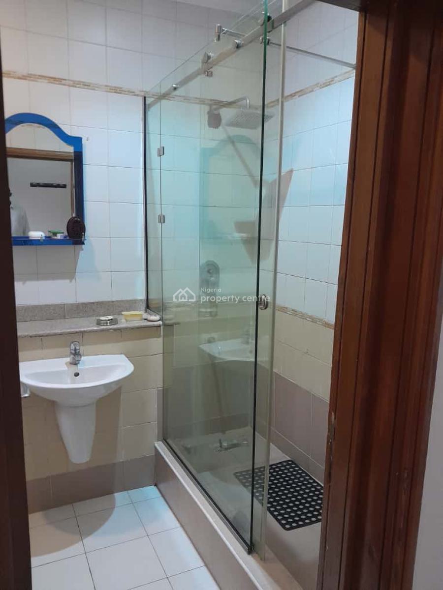 Well Maintained Luxury 3 Bedroom Apartment with a Bq, Off Aso Street, Parkview Estate, Parkview, Ikoyi, Lagos, Flat / Apartment for Rent