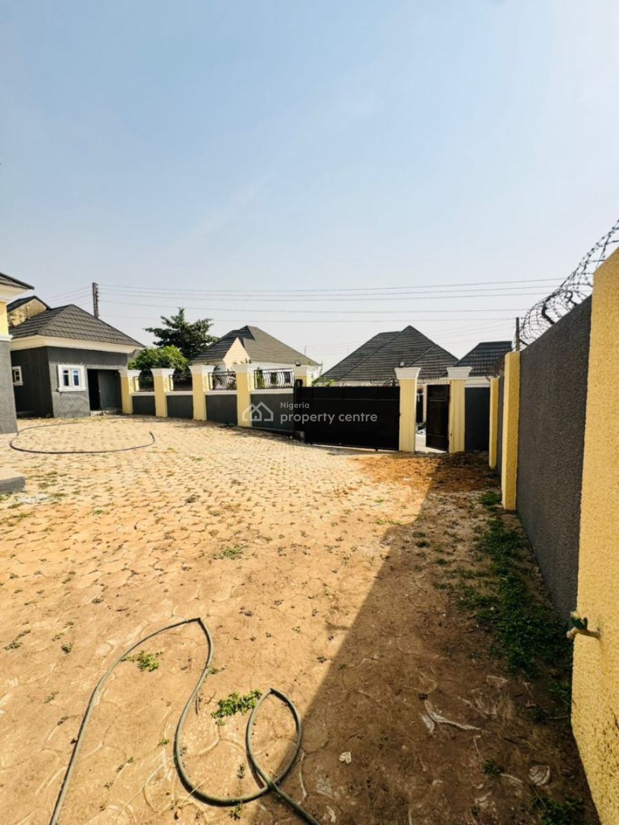 Fully Detached 4bedroom Bungalow in an Estate, Gwarimpa District, Gwarinpa, Abuja, Detached Bungalow for Rent