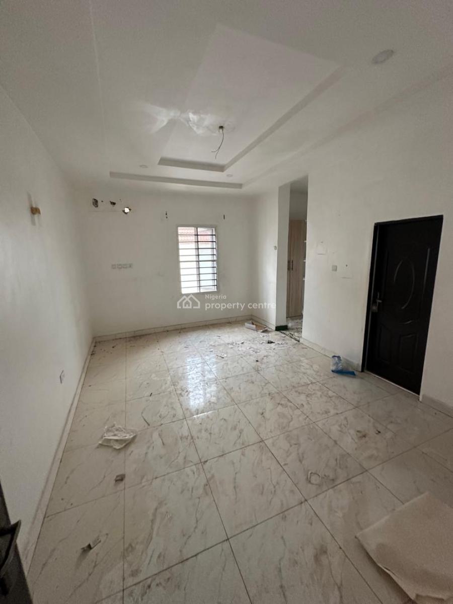 a Clean 3 Bedroom Apartment in a Good Location, Around Zartech, Wuye, Abuja, Flat / Apartment for Rent
