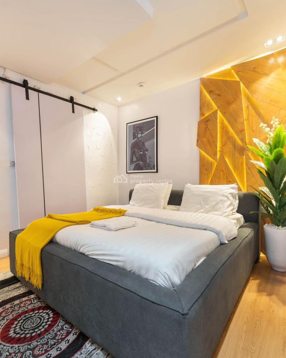 Luxury 2 Bedroom Uptown Loft/maisonette, Admiralty Way, Lekki Phase 1, Lekki, Lagos, Flat / Apartment Short Let