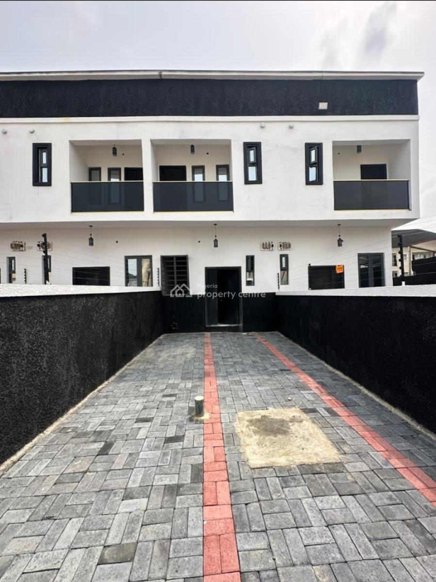 Well-built Luxury Spacious 3 Bedroom Terrace in a Serene Place, Lekki Ajah , Before Sangotedo, Ajah, Lagos, Terraced Duplex for Sale