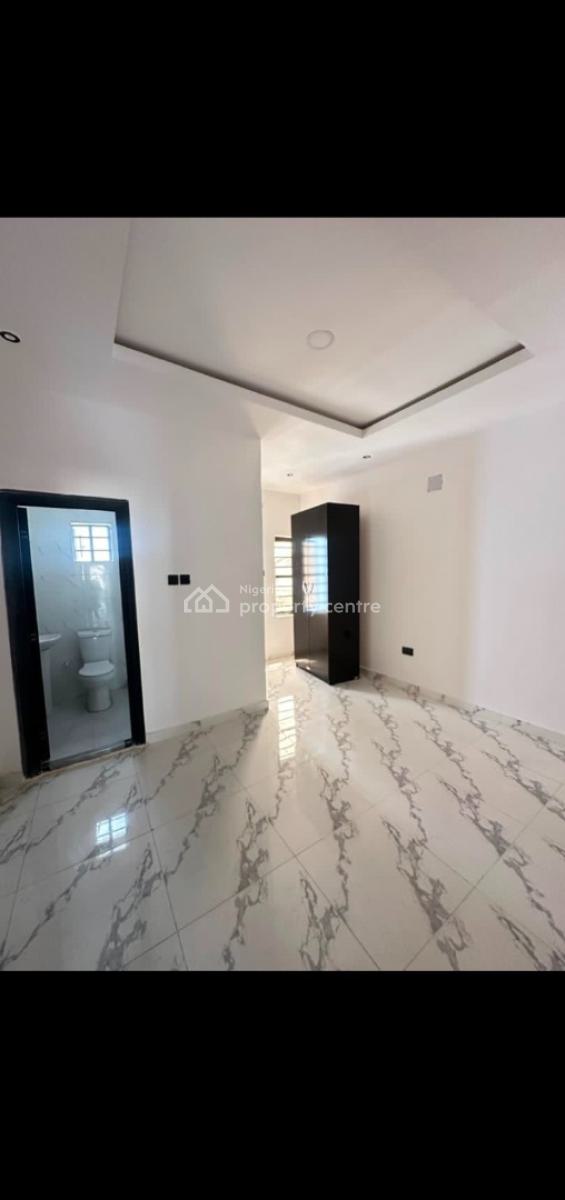 Well-built Luxury Spacious 3 Bedroom Terrace in a Serene Place, Lekki Ajah , Before Sangotedo, Ajah, Lagos, Terraced Duplex for Sale
